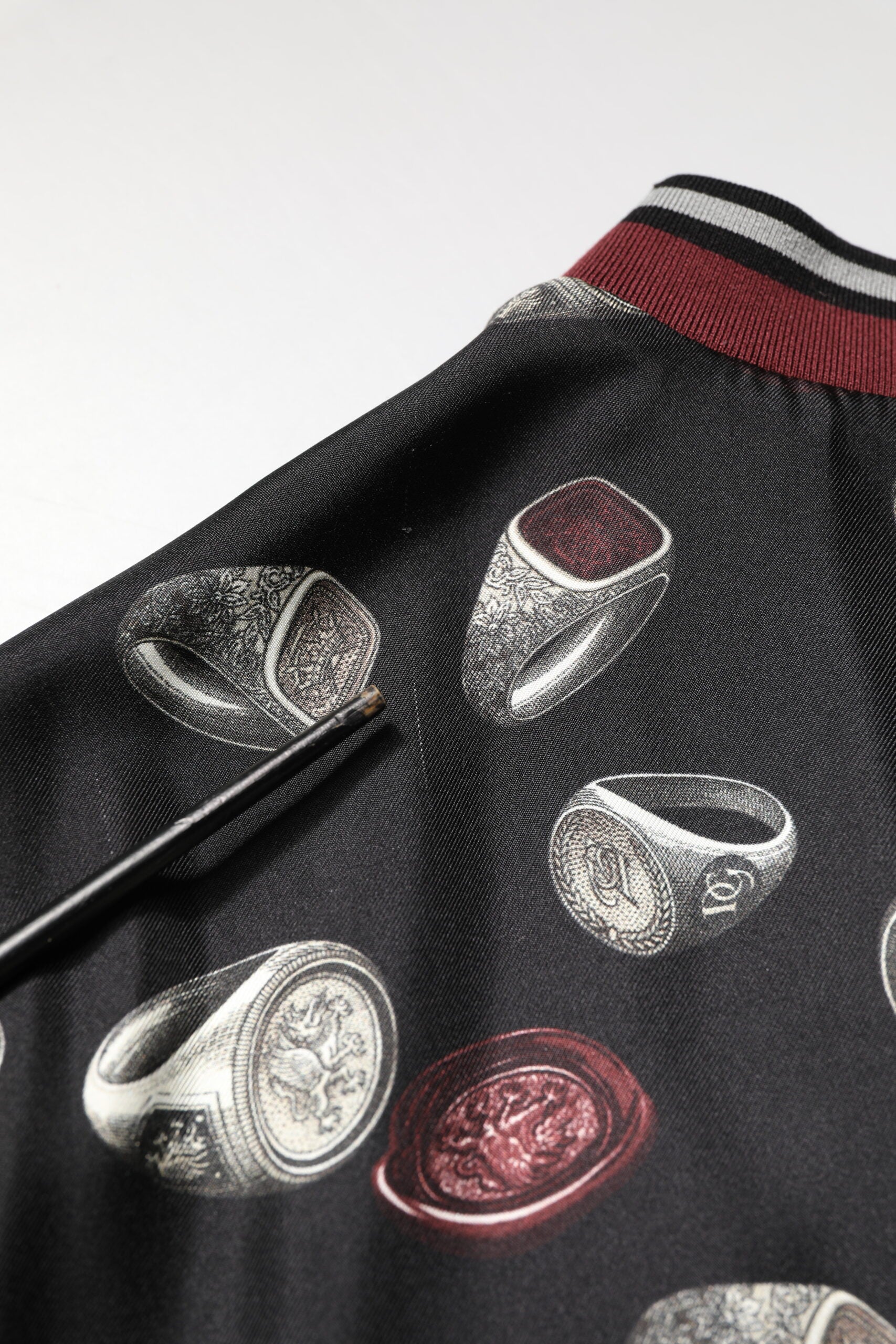 Black Ring Print CrewNeck Sweatshirt  Sweater