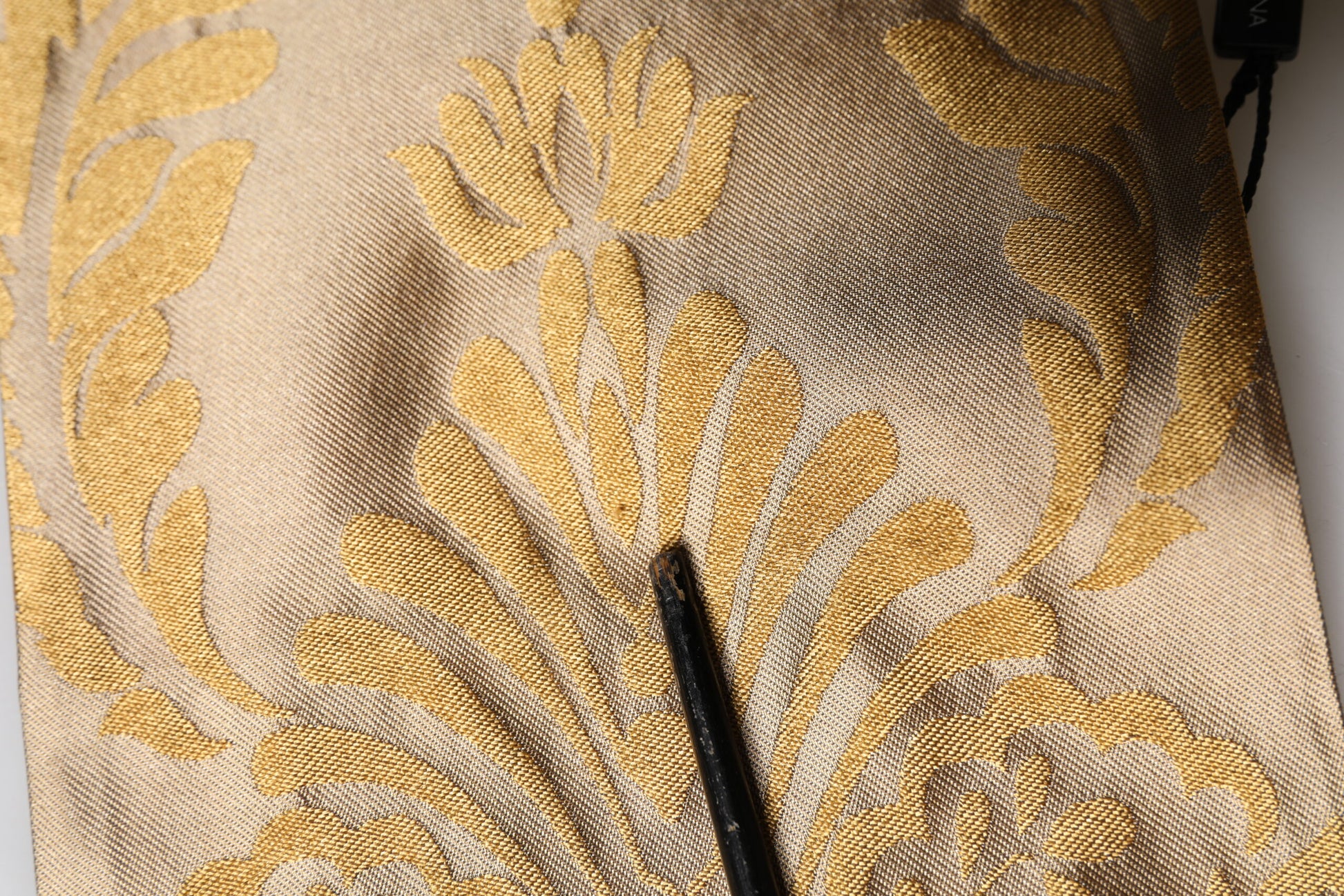 Gold Baroque Pattern Silk Blend Fringed 140cm X 15cm Scarf