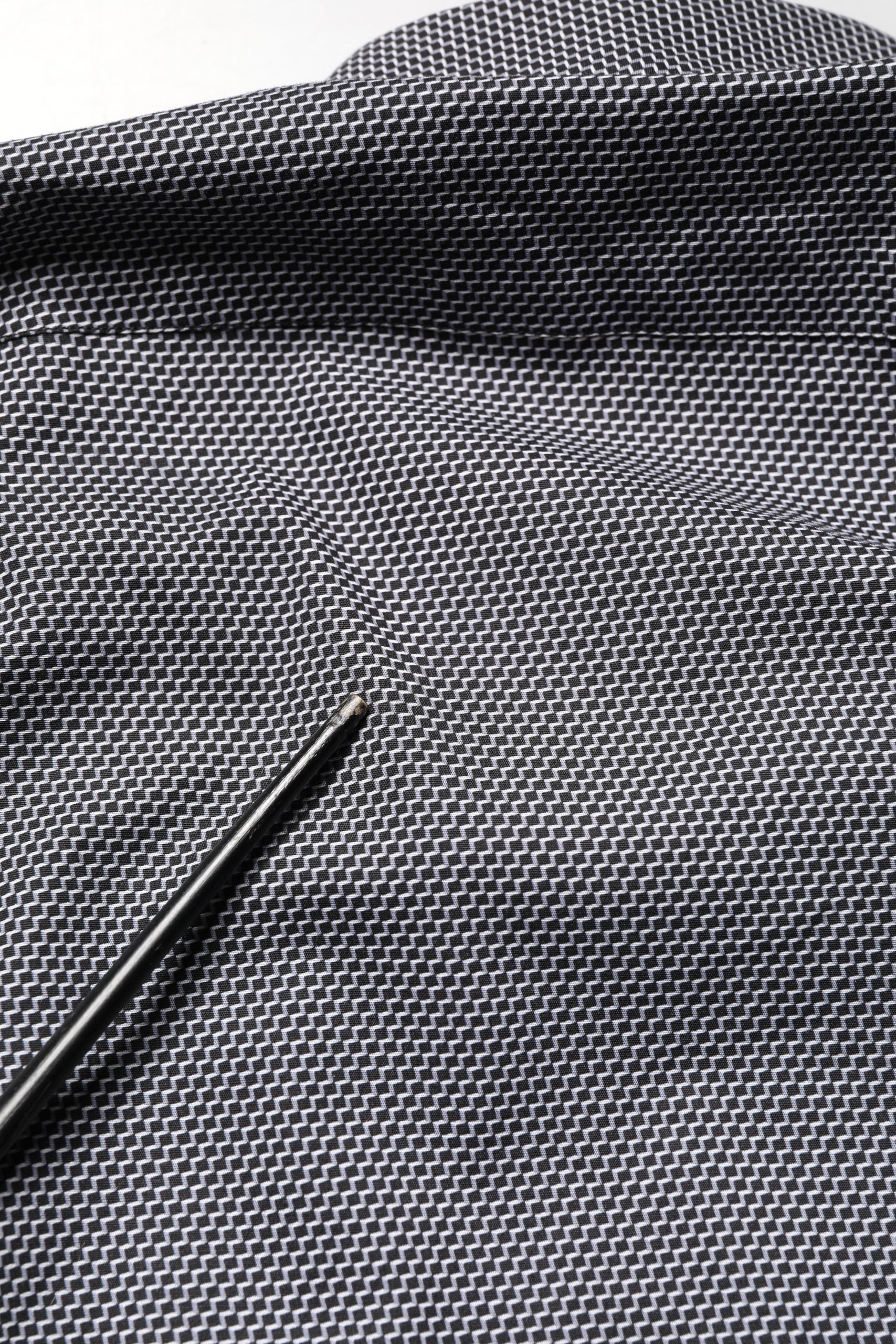 Gray Patterned Long Sleeves Men Dress Shirt