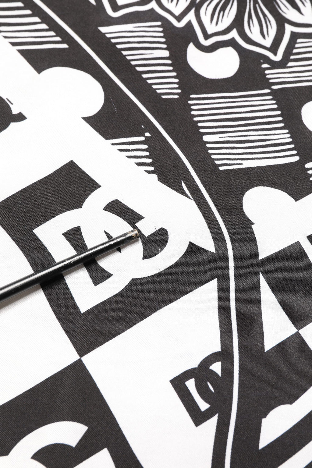 Black White Bandana Print Collared Shirt