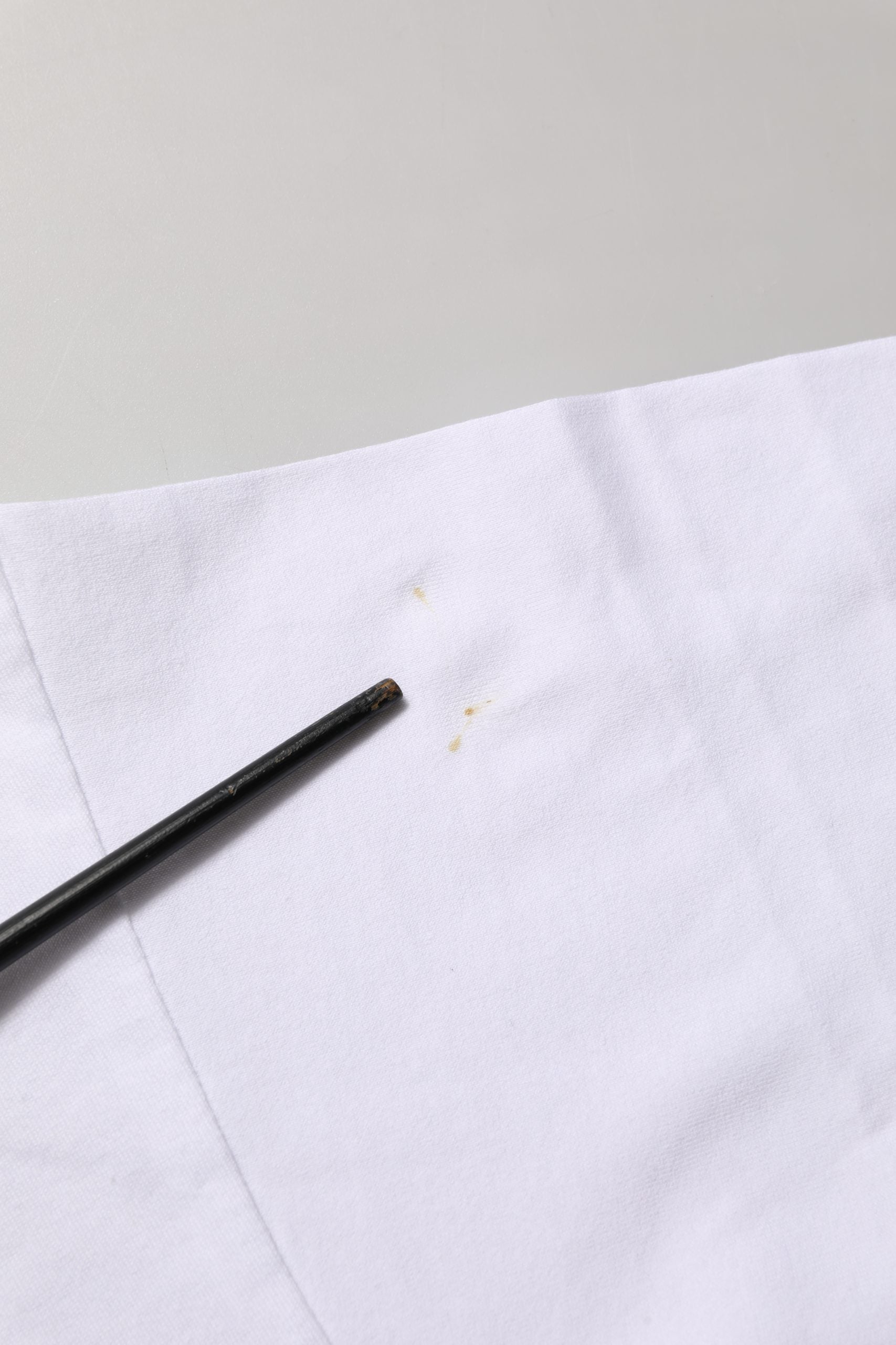 White Logo Round Neck Short Sleeves T-shirt