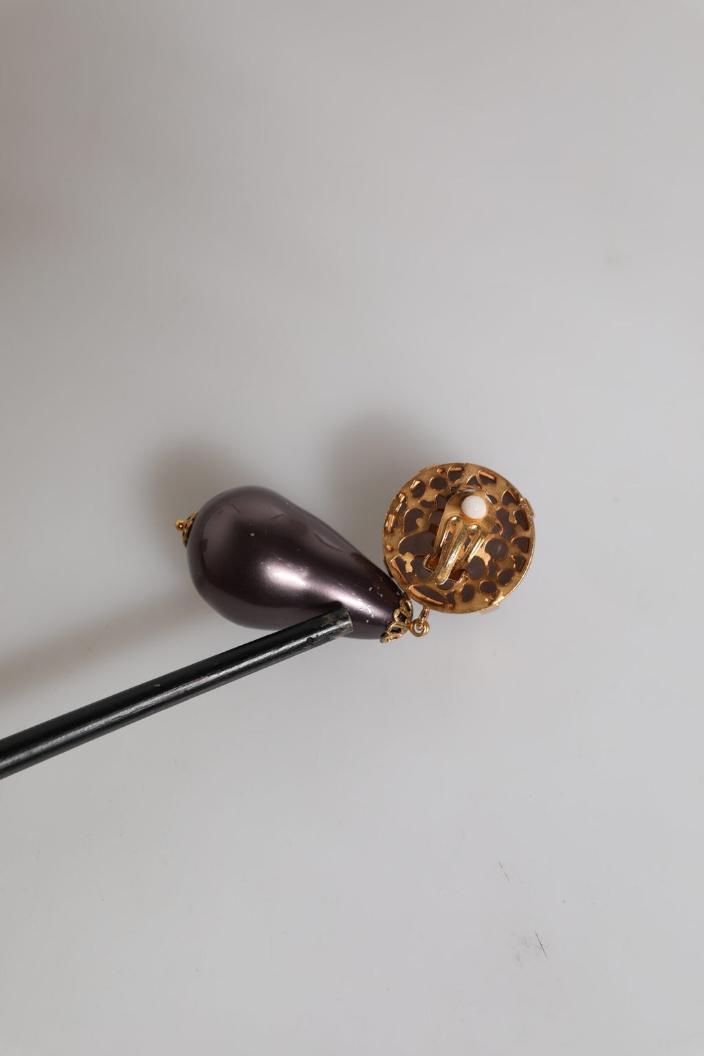 Gold Brass Black Pearl Clip On Dangling Jewelry Earrings