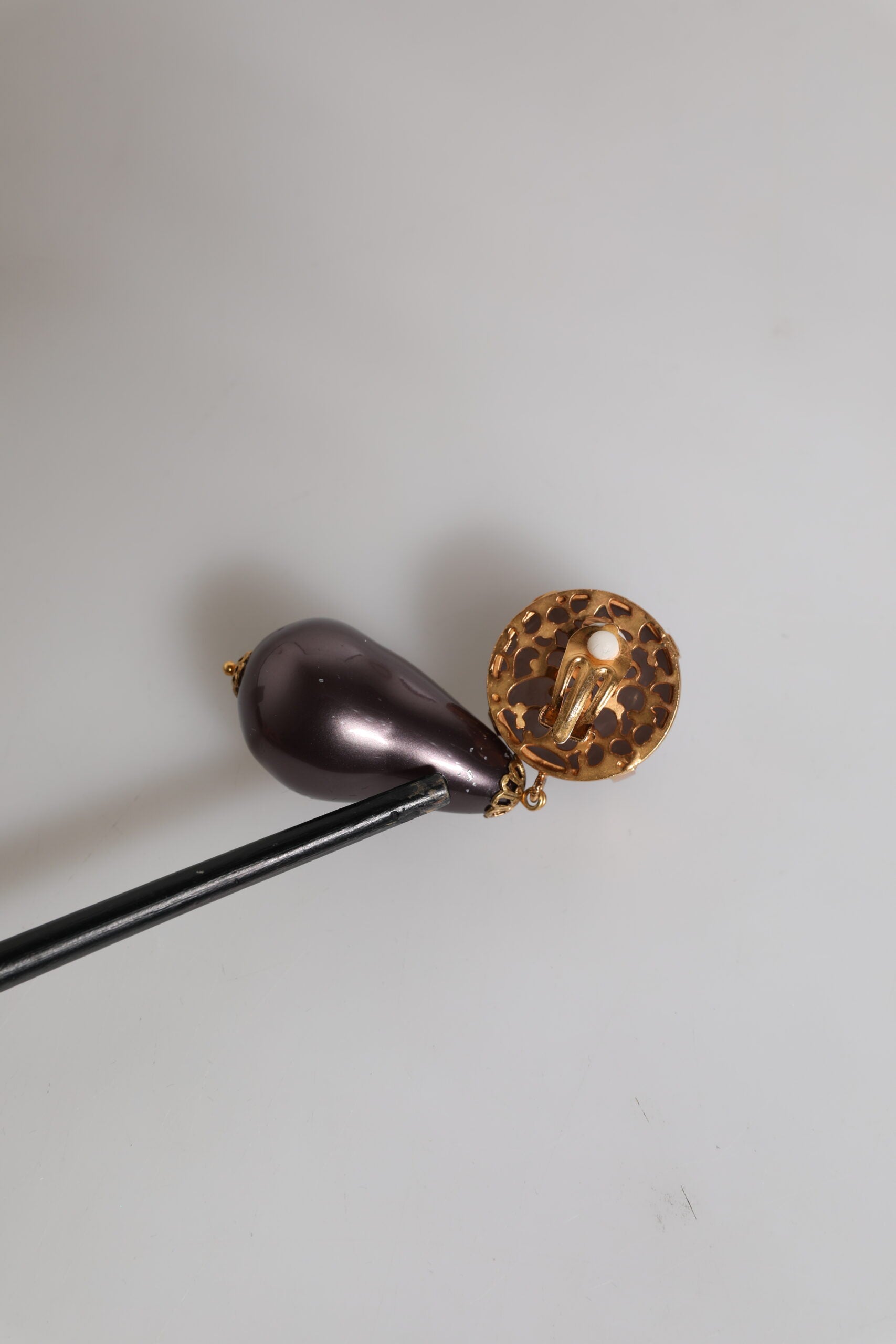 Gold Brass Black Pearl Clip On Dangling Jewelry Earrings