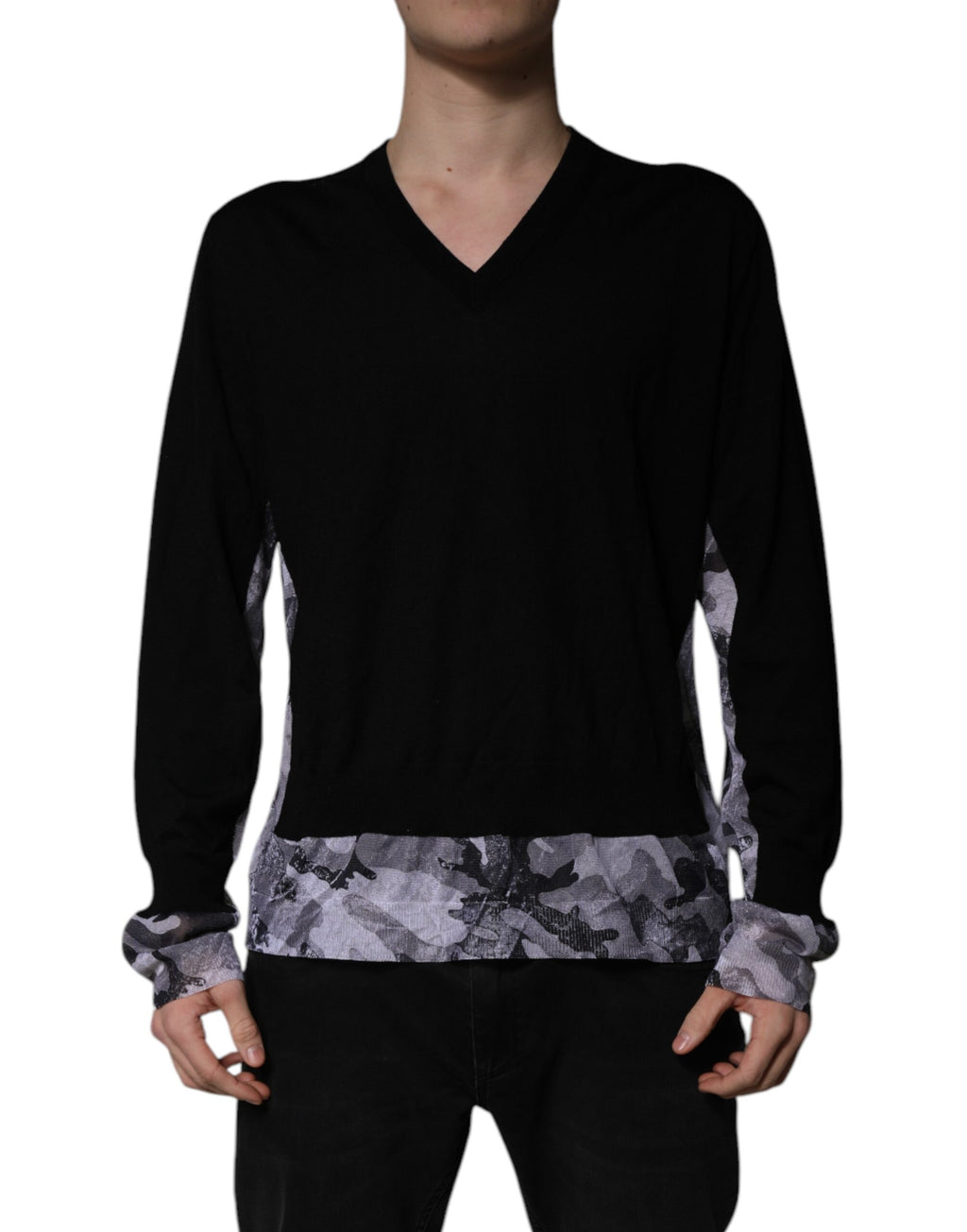 Black Camouflage V-neck Pullover Sweater