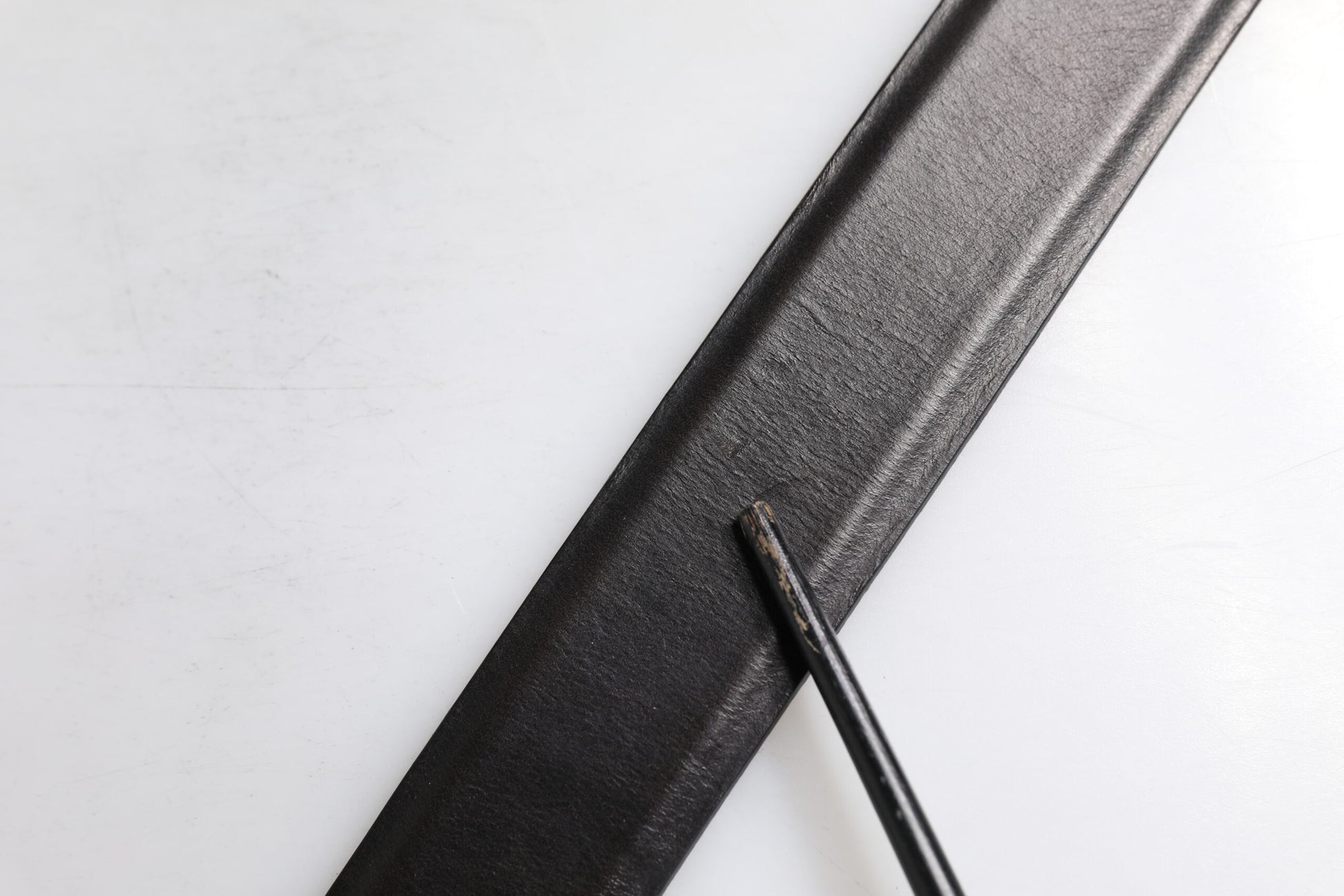 Black Leather Metal Buckle Classic Belt