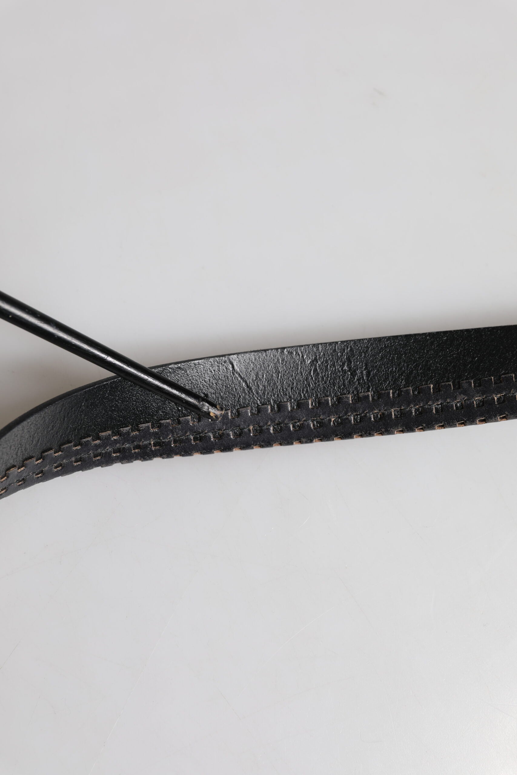 Black Leather Silver Tone Metal Buckle Belt