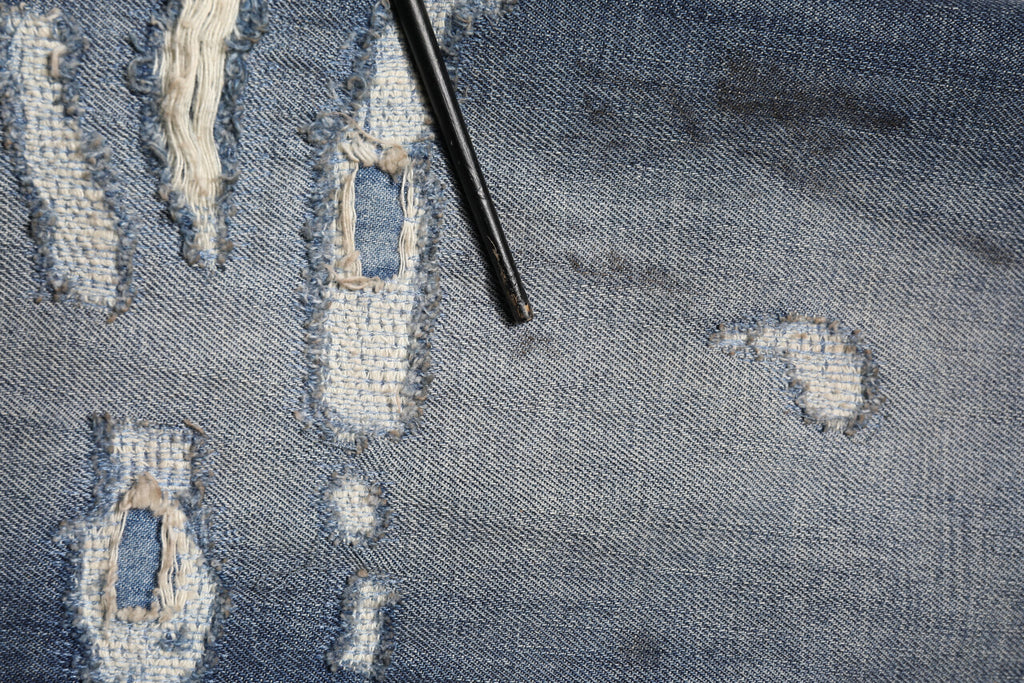 Blue Washed Tattered Cotton Men Jeans