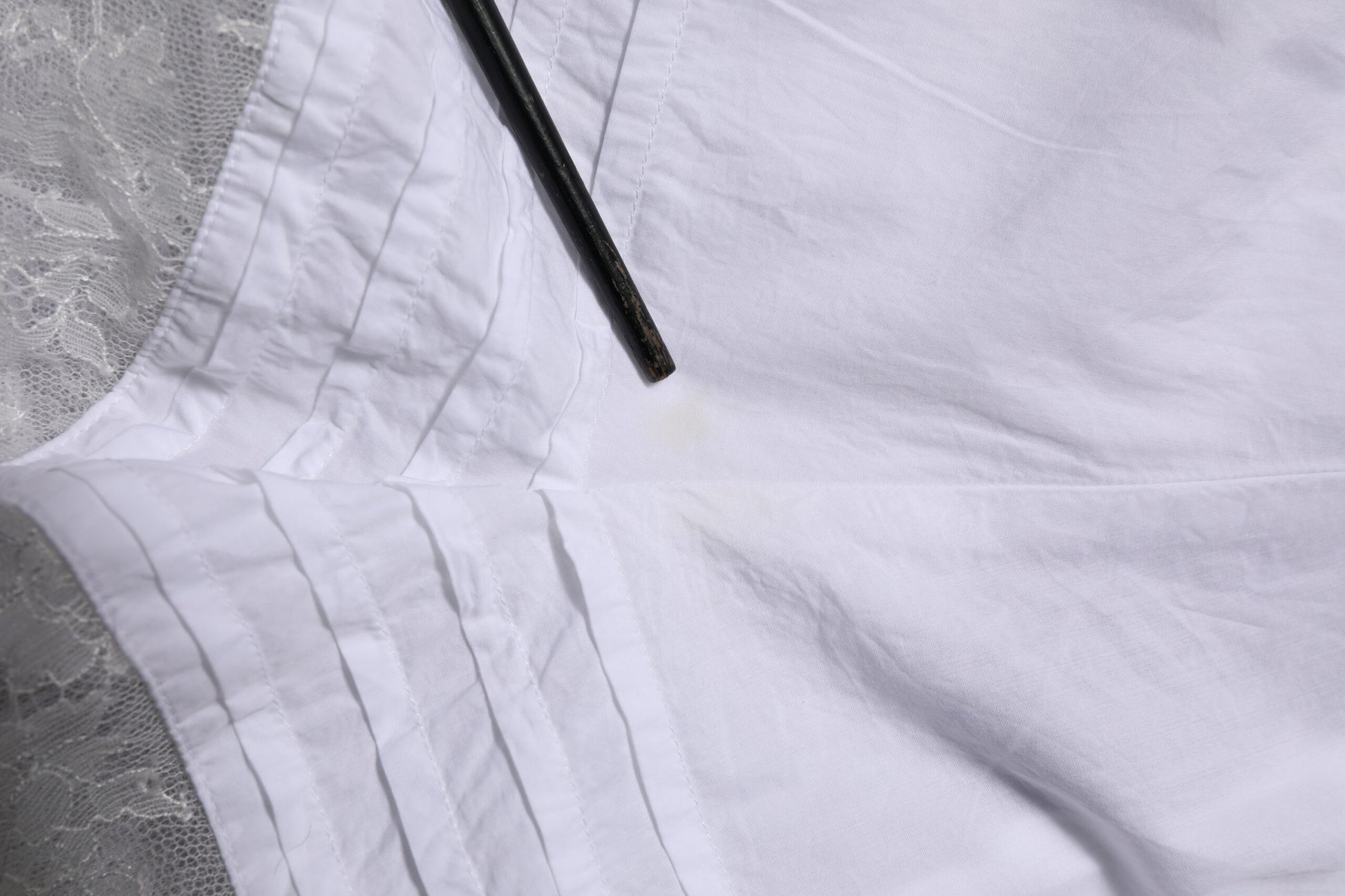 White Lace Paneled Cotton High Waisted Shorts