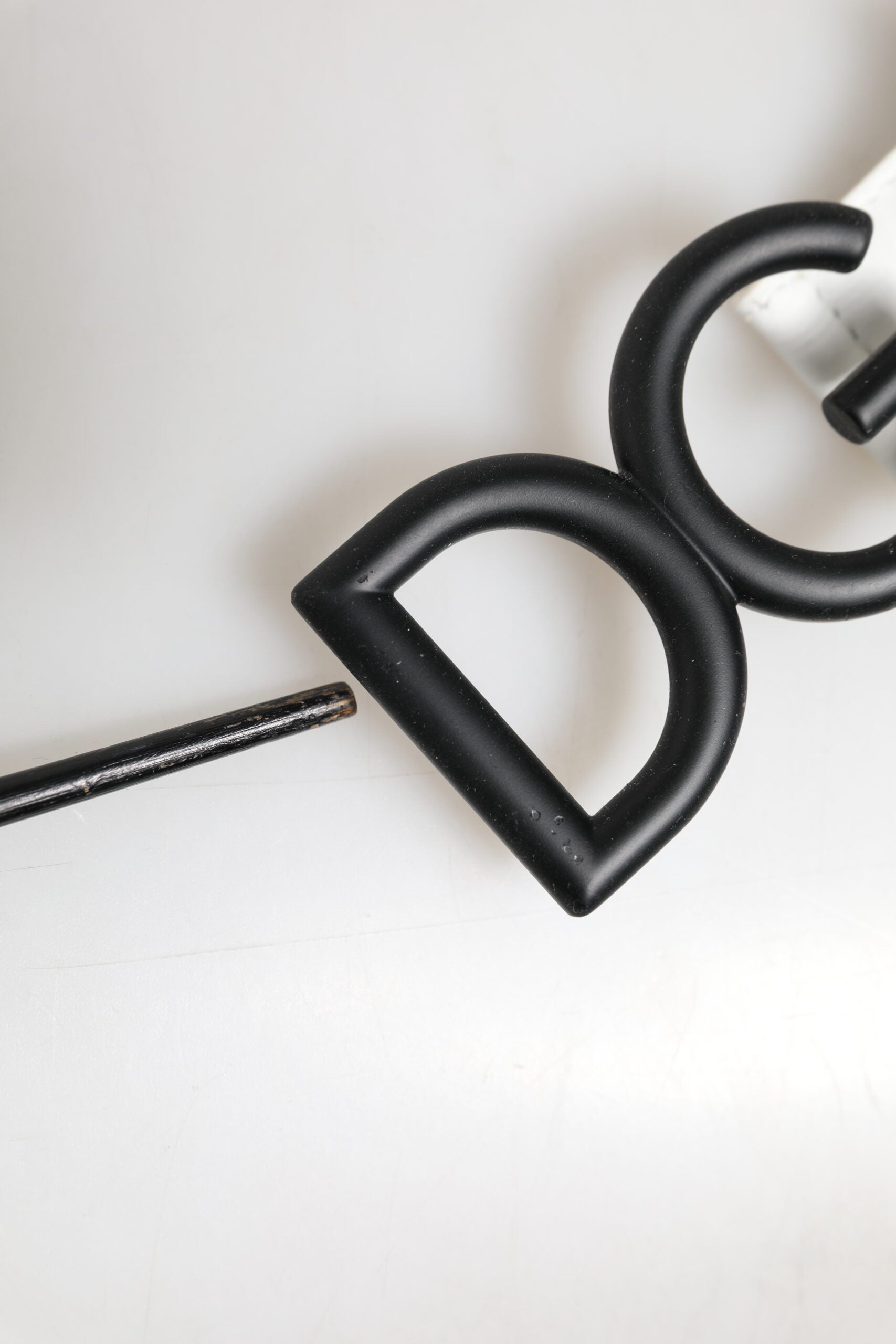 Black White Metal DG Logo Buckle Belt