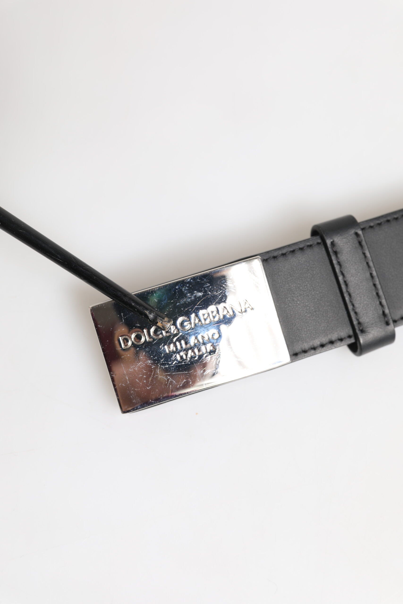 Black Leather Classic Metal Logo Buckle Belt