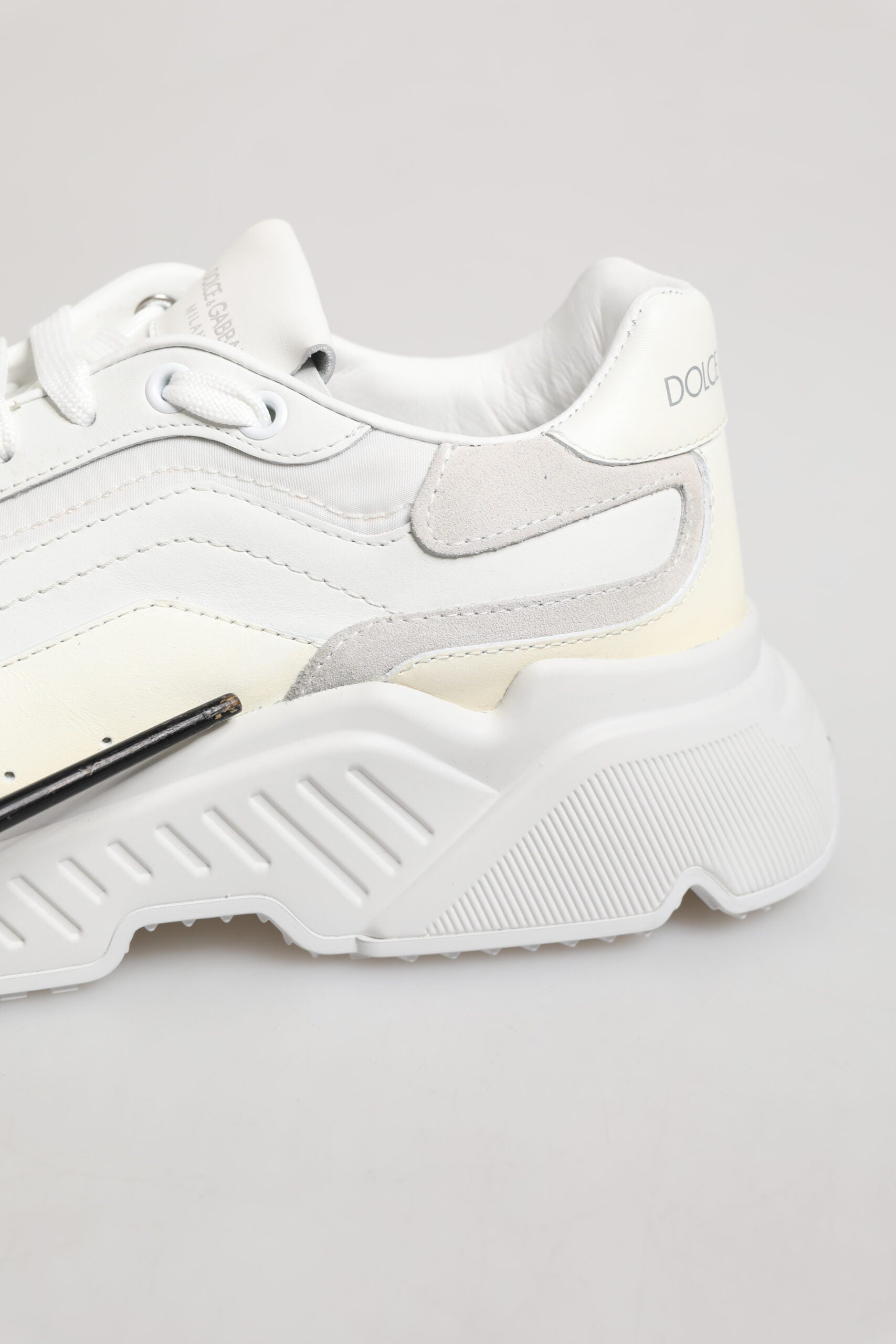 White Daymaster Low Top Mens Sneakers Shoes