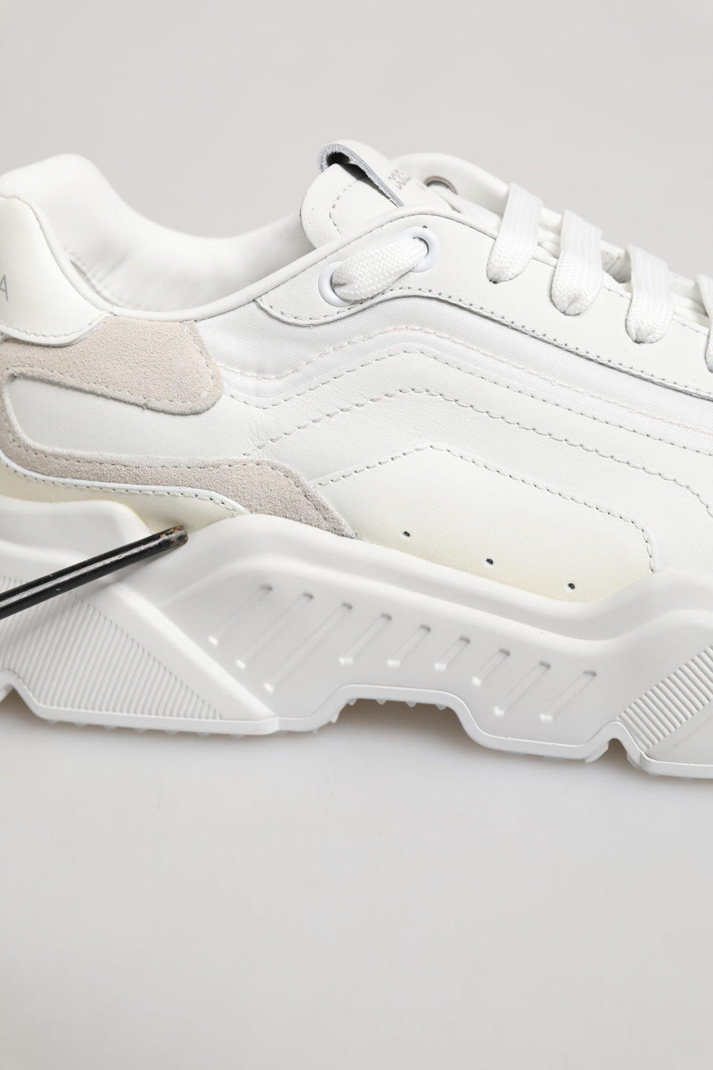 White Daymaster Low Top Mens Sneakers Shoes