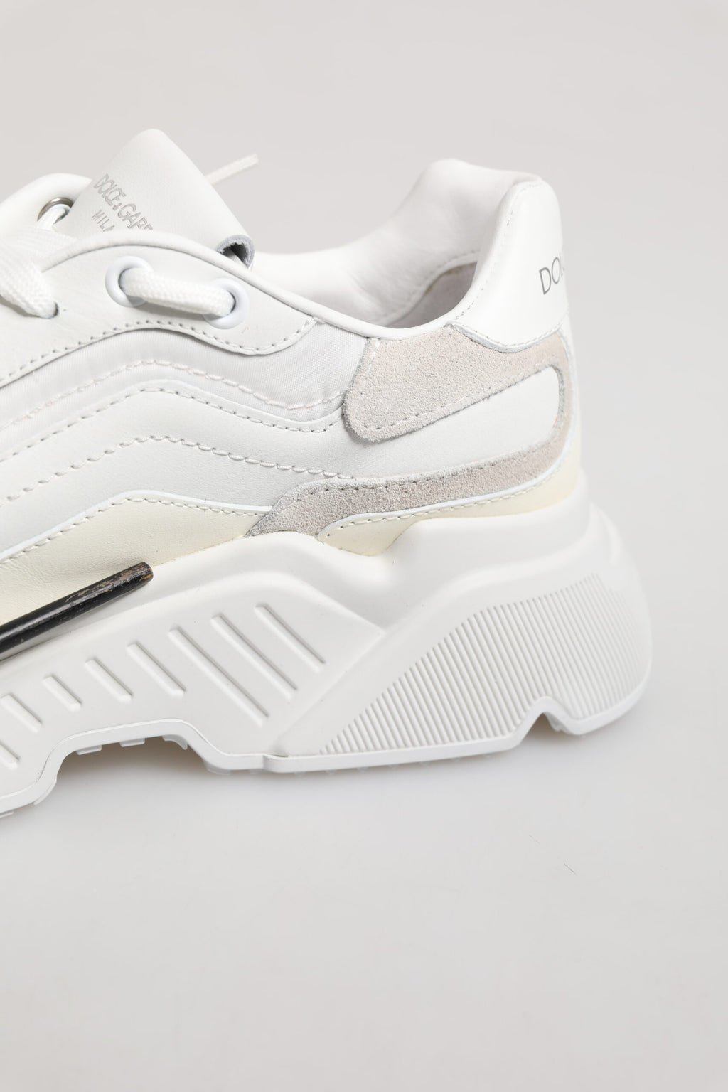 White Daymaster Low Top Mens Sneakers Shoes