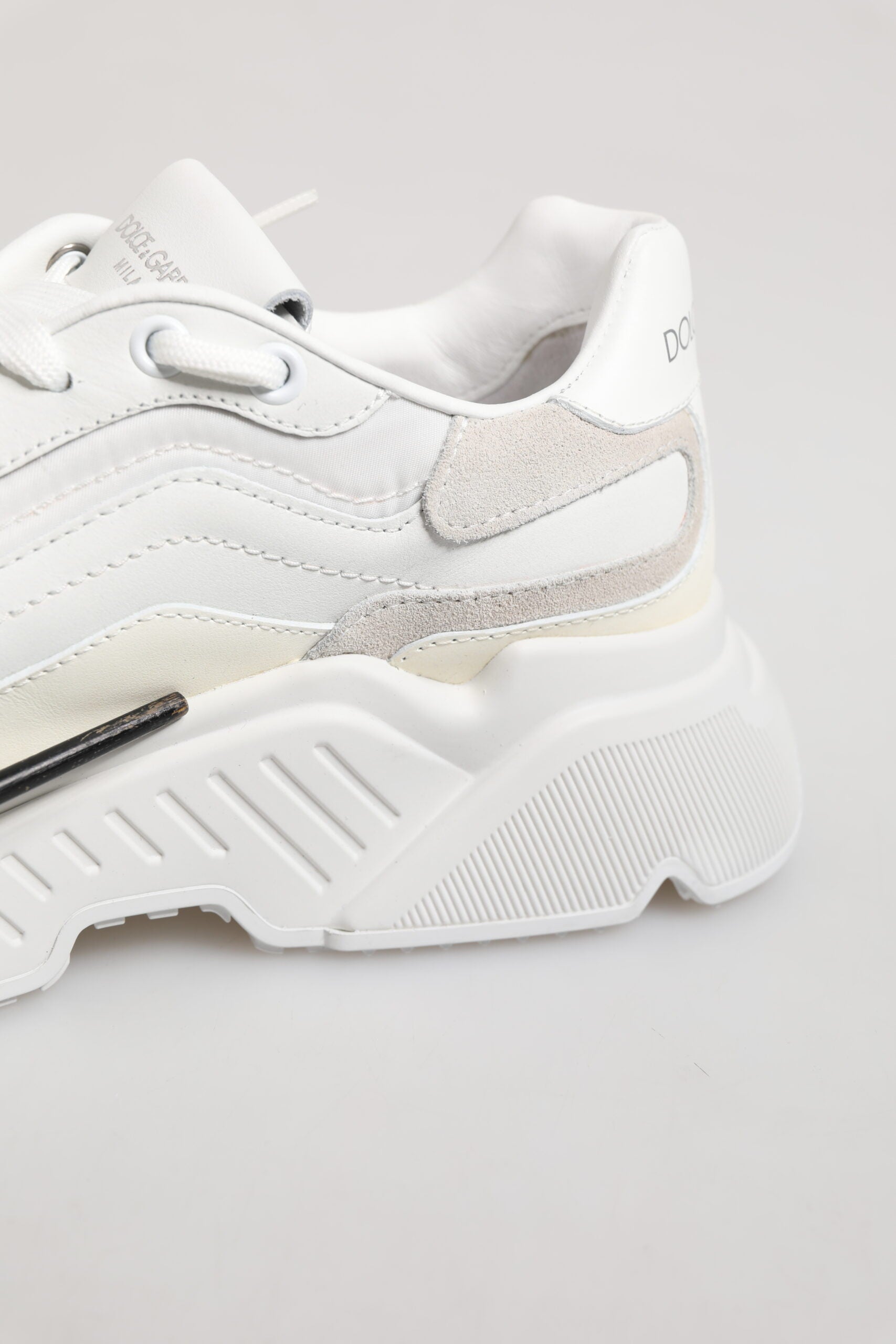 White Daymaster Low Top Mens Sneakers Shoes