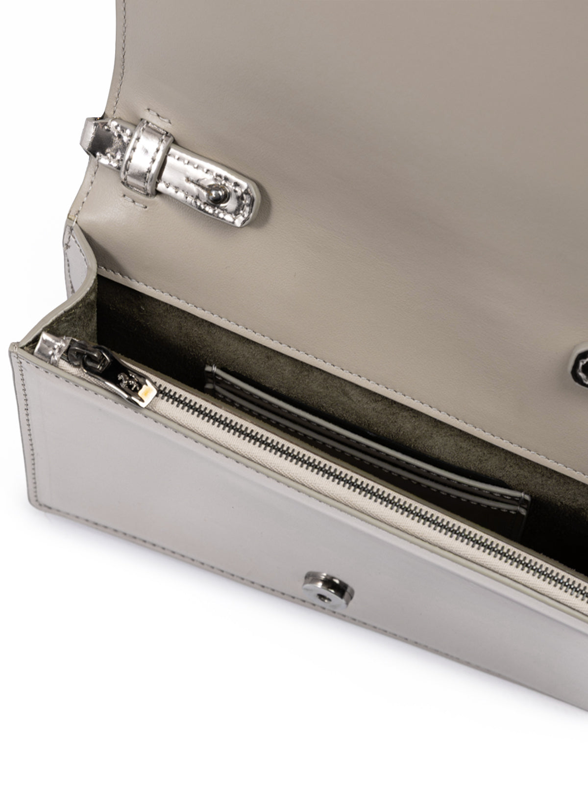 Metal Silver GT patent leather bag with chain