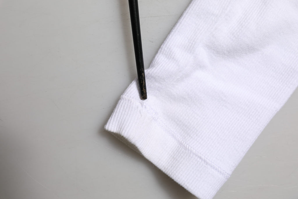 White Long Sleeves Button Closure T-shirt