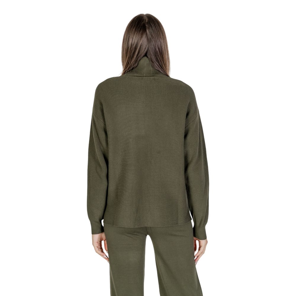 Green Viscose Turtleneck