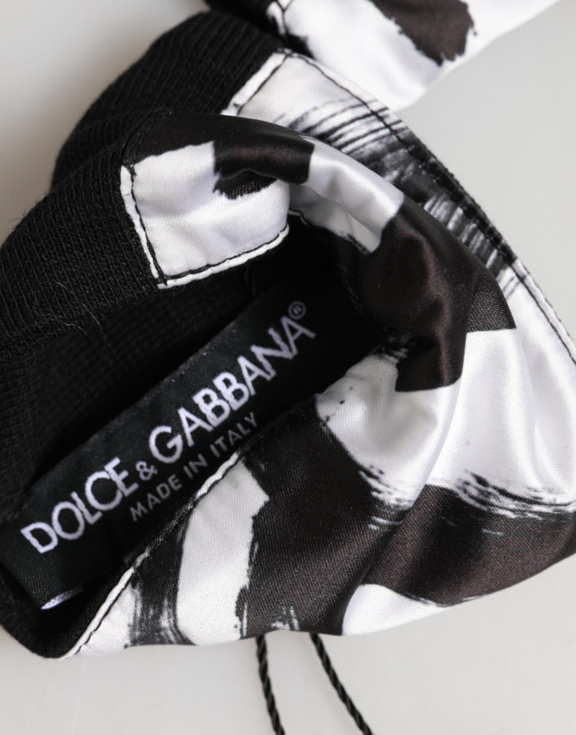 Black White DG Logo Silk 1 Pair Wristband