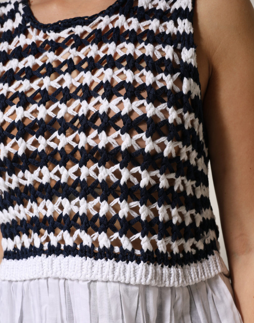 White Black Knitted Round Neck Sleeveless Tank Top