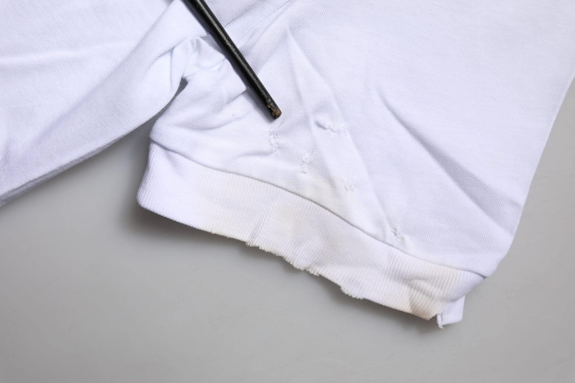 White DG Logo Crew Neck Short Sleeves T-shirt